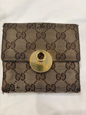 Vintage Gucci Monogram Canvas Compact Wallet w/ Gold Hardware authentic